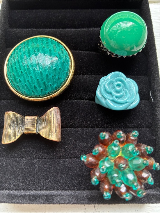 Jewelry - Lot of 5 Unique Rings